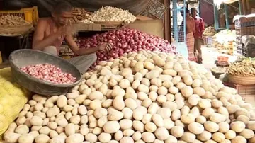 ପିଆଜ ପରେ ଆଳୁ ପାଳି !