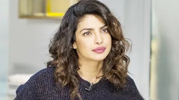 ସୋସିଆଲ୍‌ ମିଡ଼ିଆରେ ଏମିତି ଫଟୋ ପୋଷ୍ଟ କଲେ ପ୍ରିୟଙ୍କା