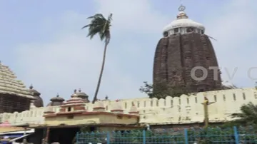 ରଥକାଠ ପଡ଼ି ଶ୍ରମିକ ଗୁରୁତର