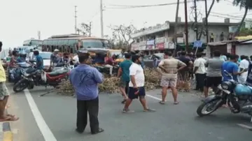 ପାଣି ଓ ବିଦ୍ୟୁତ୍‌ ପାଇଁ ରାଜଧାନୀରେ ରାସ୍ତାରୋକ