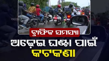 Commisionerate Police bans movement of goods vehicles during evening hours in twin cities