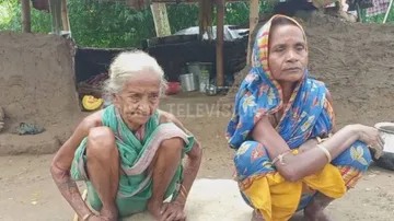 ଅସହାୟ ଶାଶୂବୋହୂ : ଘର ନାହିଁ କି ବଞ୍ଚିବାର ରାହା ନାହିଁ, ସରକାରୀ ସହାୟତା ଅପେକ୍ଷାରେ ରାଧା ଓ ଉଷାମଣି