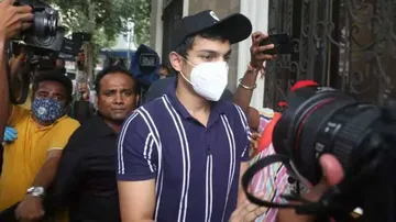 ଡ୍ରଗ୍ସ କାରବାର ଅଭିଯୋଗରେ ଗିରଫ ହେଲେ ରିଆଙ୍କ ଭାଇ ଓ ସୁଶାନ୍ତଙ୍କ ମ୍ୟାନେଜର