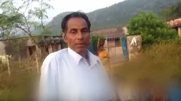 ମାତାଲ ସାର୍‌ଙ୍କ କଙ୍ଗାରୁ କୋର୍ଟ ; ନିଶାରେ ଚୁର୍