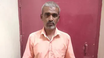 ପ୍ରେମ ବିବାହ ପାଇଁ ଭୟଙ୍କର ଦଣ୍ଡ : ପେପର କଟରରେ ଝିଅର ବେକ କାଟିବାକୁ ବାପାର ଉଦ୍ୟମ