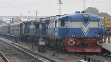 ଟ୍ରେନ୍‌ ଲାଇନ୍‌ରୁ ଯୁବତୀଙ୍କ ମୃତଦେହ ଉଦ୍ଧାର