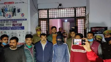 ଉନ୍ନାଓ ହତ୍ୟାକାଣ୍ଡ; ପ୍ରେମକୁ ଅସ୍ୱୀକାର କରିବାରୁ ପ୍ରେମିକାକୁ ବିଷ ଦେଇଥିଲା ଯୁବକ, ଅଭିଯୁକ୍ତ ଗିରଫ