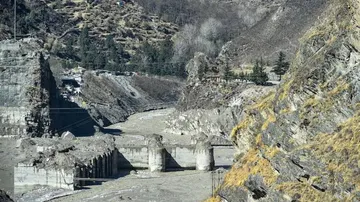 ଗ୍ଲେସିୟର୍ ଫାଟି ନାହିଁ ବରଫ ଅତଡ଼ା ଖସି ବନ୍ୟା ଆସିଥାଇପାରେ: ଉତ୍ତରାଖଣ୍ଡ ମୁଖ୍ୟମନ୍ତ୍ରୀ