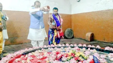 ଫଟୋ ଭାଇରାଲ କରି ବିବାଦ ଘେରରେ କେନ୍ଦ୍ରମନ୍ତ୍ରୀ