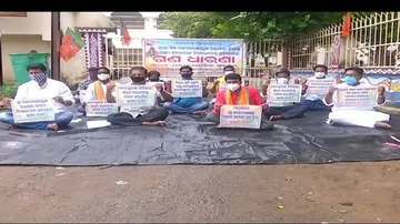 ତେଜୁଛି ବଂଶଧାରା ଜଳ ବିବାଦ, ଏବେ ବ୍ୟାରେଜ ନିର୍ମାଣକୁ ବିରୋଧ କଲେଣି ଗଜପତିବାସୀ