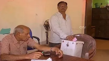 ଆଜି ରାଜ୍ୟର ସମସ୍ତ ବାର୍ ଆସୋସିଏସନ୍‌ରେ ଏକାସଙ୍ଗେ ନିର୍ବାଚନ ହେଉଛି