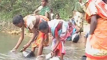 ଟୋପାଏ ପିଇବା ପାଣି ପାଇଁ ଡହଳ ବିକଳ ଲୋକେ