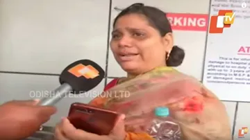 'ମୋ ସ୍ୱାମୀ ବସ୍‌ରେ ଥିଲେ'