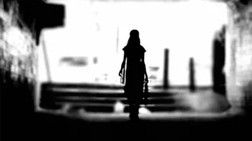 ଦୁଇ ମହିଳା ଗାଡ଼ିରୁ ଡେଇଁ ପଡ଼ିବା ଦେଖି କାର୍‌ର ପିଛା କଲେ ଲୋକେ, ତା ପରେ...