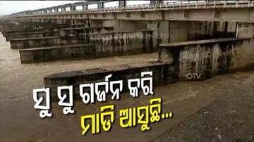 Mahanadi Flows Just A Metre Below Danger Level in Cuttack
