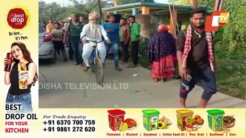 ଢୋଲ ବାଡେଇଲେ, ସାଇକେଲରେ ଗାଁ ବୁଲିଲେ ପ୍ରତାପ ନନା