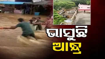 ଭାସୁଛି ଆନ୍ଧ୍ର, ଚାରିଆଡ଼େ ବନ୍ୟା