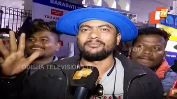 ଭାରତର ବାରବାଟୀ ବିଜୟ ପରେ ଉତ୍ସାହିତ ଦର୍ଶକ