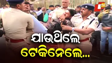 Police Detain Protesters During Nabnirman Krushak Gherao Over PUC Issue