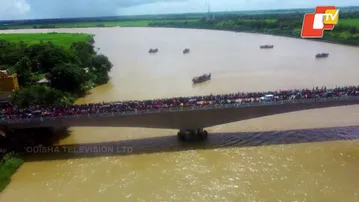 Unique Durga Visarjan on Boats in Rajnagar, Kendrapara Captivates Devotees