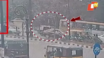 Ama Bus Crashes Into Auto at Rupali Square, One Killed; Two Accidents in a Day