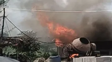 Major fire erupts at cement block factory in Puri, narrow escape for workers