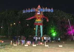 7 out of 193 puja committees get Ravan Dahan permission in Bhubaneswar; rain fails to dampen festivities