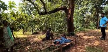 Patient carried on cot for 5km as ambulance fails to reach village in Malkangiri