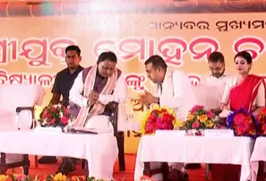 Odisha CM meets Habishyalis at camp in Puri on ‘Kartika Somabar’