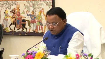 Odisha CM lays foundation for 471 new panchayat offices, disburses first Antyodaya Gruha instalment