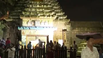 Dispute between servitors halts rituals at Lingaraj Temple during holy month of Kartika