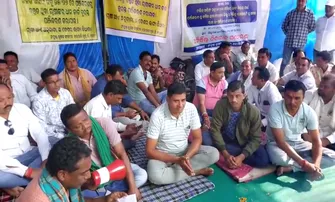 Around 5,000 farmers in Odisha’s Bargarh ‘excluded from paddy registration’; launch protest