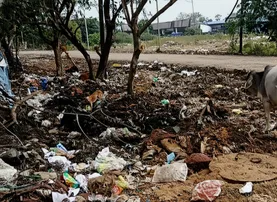 Bhubaneswar residents raise concern over garbage dumping in Kalinga Vihar K-6 area