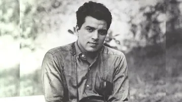 Adieu Dharamji! Rajinikanth, Sanjay Dutt, Priyanka Chopra, Preity Zinta and more condole Dharmendra’s demise