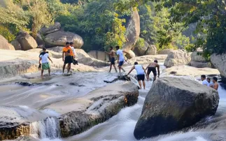 Heavy rush at Bariapathara Waterfall in Ganjam as tourists seen nature escape