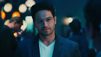 Gaurav Khanna as Anuj Kapadia