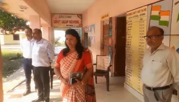 Class 4 Student Chained