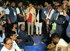 Deadlock ends as Odisha primary teachers call off stir after assurance of talks with government