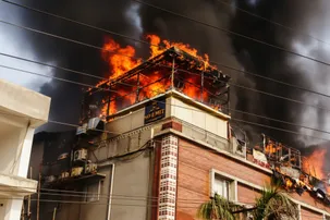 Major fire breaks out at bar in Bhubaneswar