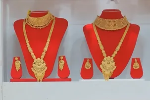 Gold gets costlier again, prices jump by Rs 4,000 in a week in Odisha