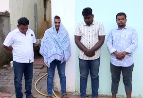 Excise team seizes 2,000 litres of country liquor in Bhubaneswar; 4 arrested