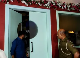 Police Seal Chai Break Café At Bhawani Mall In Bhubaneswar After Hookah Raid