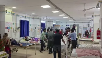 Gas cylinder explosion at picnic spot leaves balloon seller critically injured