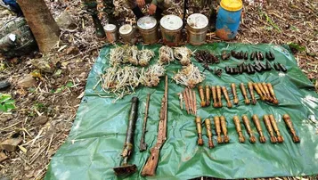 Maoist arms and explosives seized near Odisha border