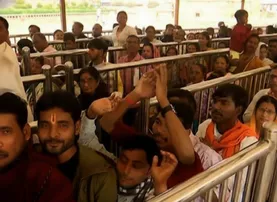 New Year rush builds up at Srimandir as Puri braces for heavy devotee footfall