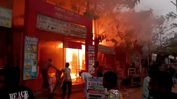 Massive fire destroys seven shops, mobile phones worth lakhs in Odisha’s Berhampur
