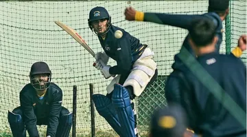 Fans troll Shubman Gill