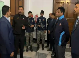 Security tightened at Kolkata Raj Bhavan following threat to Governor