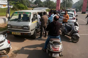 Fake Pollution Centers Busted