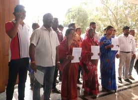 Odisha BDO accused of corruption, 36 leaders gherao Collectorate